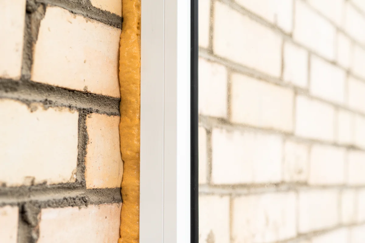 ผนัง PU Foam กับผนัง Sandwich Panel จาก BCF Panel ต่างกันยังไง